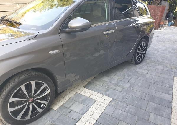 Fiat Tipo cena 33900 przebieg: 152000, rok produkcji 2018 z Limanowa małe 191